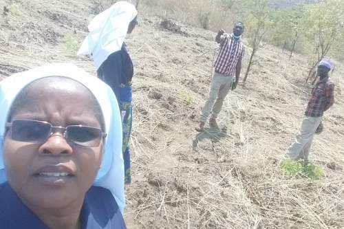 Empowering Communities to Move Out of Dependency in Malawi